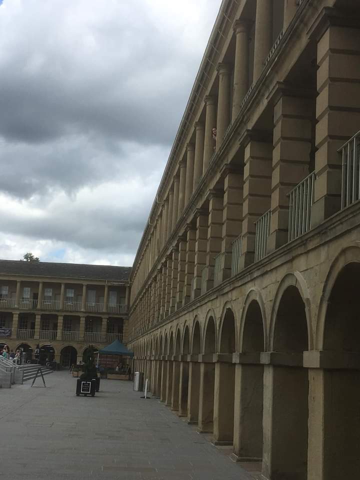 PontefractCivic's tweet photo. Our Chair, @PaulCartwright has just booked places for @civic_voice Convention in May, which will be jointly hosted with Halifax @TrustCivic & @YHACSchair at the stunning @ThePieceHall.
It's going to be two great 'Pride in Place' days; have you booked tickets? #placeshaping https://t.co/K1hPcmiFZe