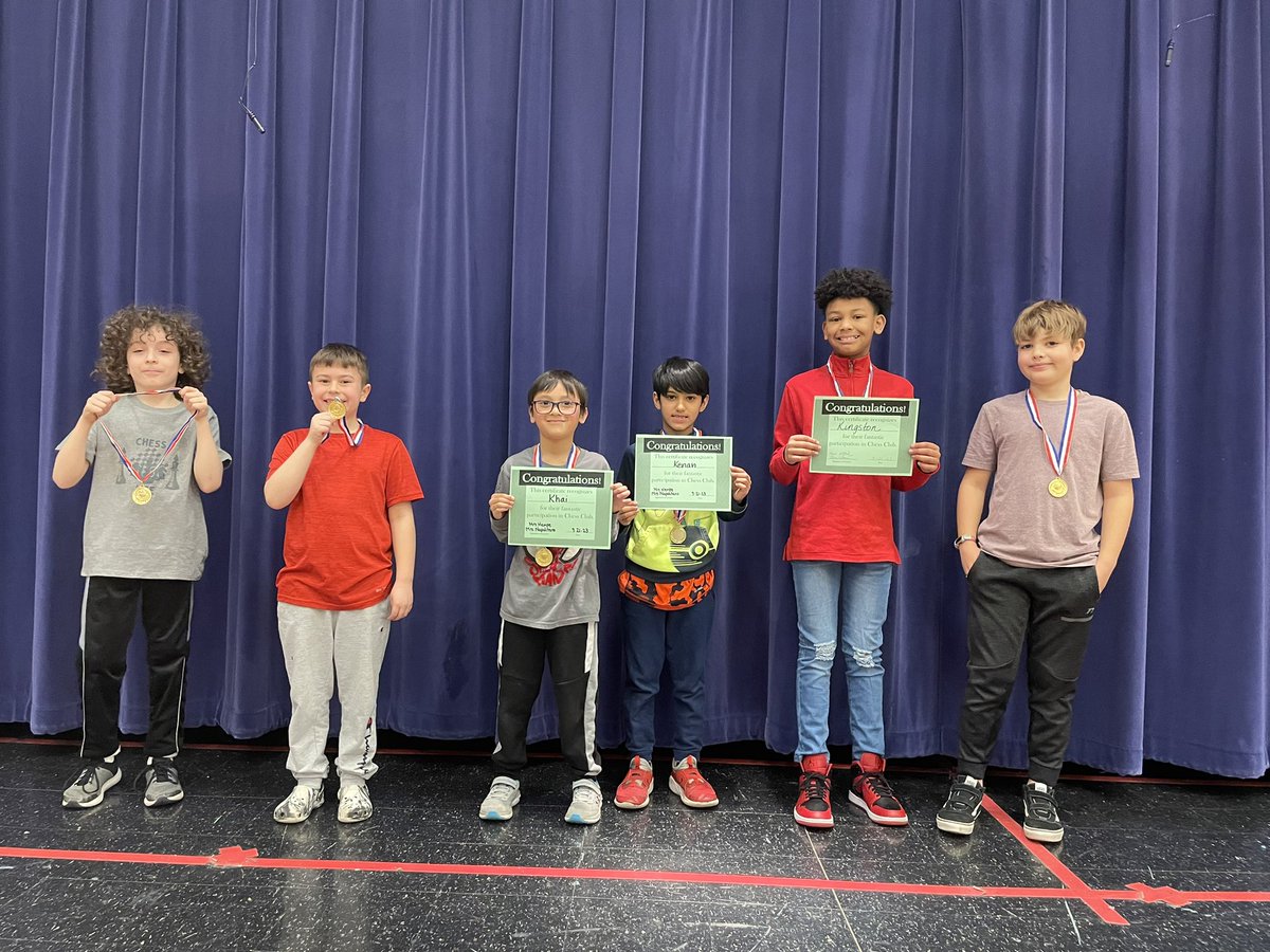 Ketchingham34's tweet photo. Congratulations to all of our chess mates on a great chess season and to the tournament winners! https://t.co/CKvs8nPSK2