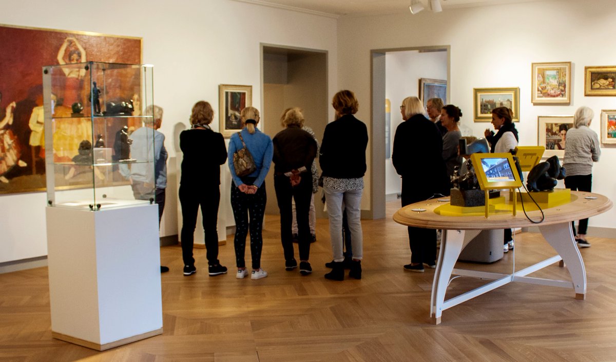 Binnenkort vieren we de Museumweek! Op 1, 2 &amp; 7 april kun je mooie flitsverhalen beluisteren in het Stedelijk Museum Zutphen en Museum Henriette Polak: museazutphen.nl/plan-je-bezoek…