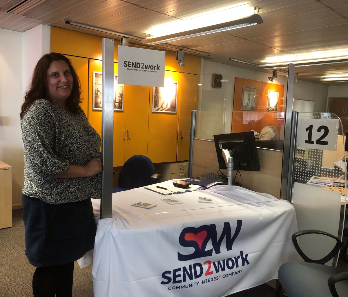 JCPinBRS_Bath's tweet photo. #SEND2Work helps adults with hidden disabilities to find paid and sustainable employment.
Oana was with us today at #Kingswood #WorkForAll event offering support into employment in #Bristol.
Could this help you step into work? See here for details:https://t.co/IYoiwpUnHE https://t.co/ZtlplGKigW