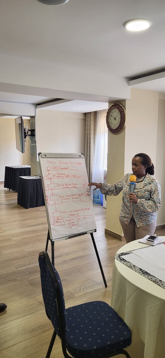 Experience sharing on public and animal health surveillance systems during the @CDCGlobal FETP #OneHealth frontline training today in Machakos where I was given the opportunity to discuss OH together with @FAOemergencies @FAOLivestock  ECTAD ISAVET regional training Coordinators