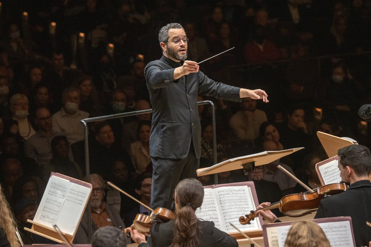 Chineke4Change's tweet photo. The third night of our North American #ChinekeTour took us to New York City, and in the spectacular setting of the @LincolnCenter we offered a bravura selection of thought-provoking works led by guest conductor Andrew Grams of the Elgin Symphony Orchestra. https://t.co/TwtTClKaJd