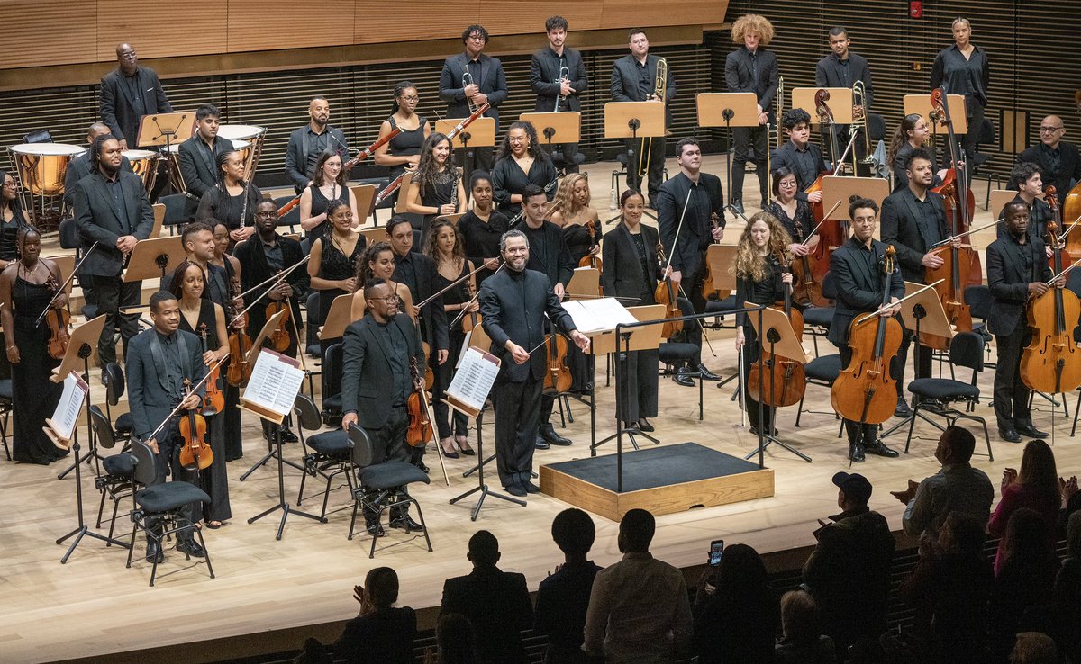 Chineke4Change's tweet photo. The third night of our North American #ChinekeTour took us to New York City, and in the spectacular setting of the @LincolnCenter we offered a bravura selection of thought-provoking works led by guest conductor Andrew Grams of the Elgin Symphony Orchestra. https://t.co/TwtTClKaJd