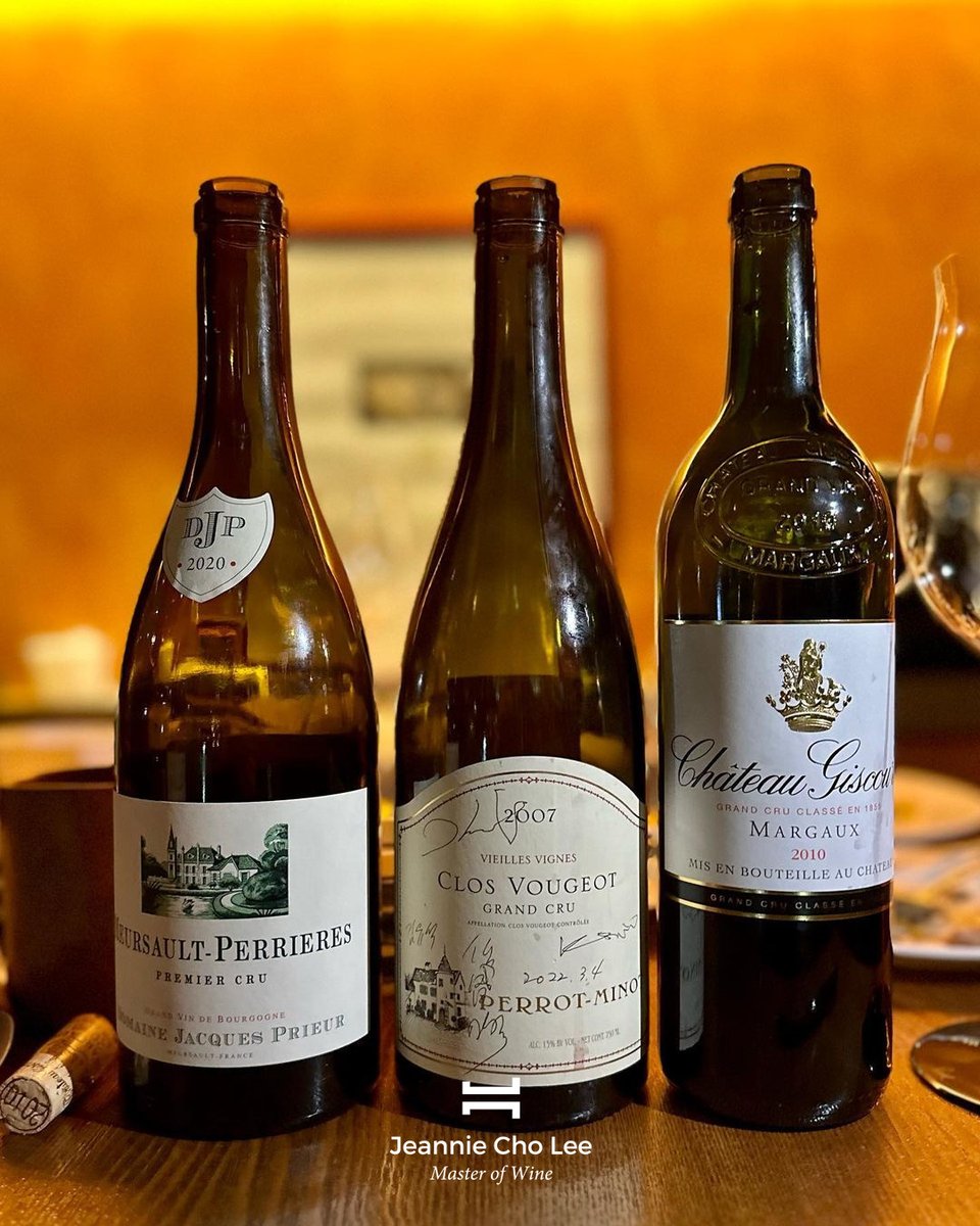 JeannieChoLee's tweet photo. Fabulous evening with delicious food & 3 classic wines – oldies but goodies – Giscours from Margaux, Clos de Vougeot from Perrot Minot & Jacques Prieur’s Meursault Perrier!
#burgundy #meursault #closdevougeot #garndcru #bordeaux #margaux #wine #winetime #winetasting #winelover https://t.co/Iqk1745NlZ