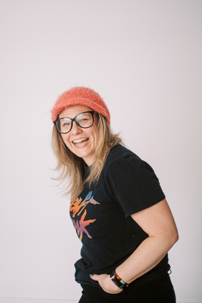 LastingEventsNF's tweet photo. If you have seen me at a wedding, it's very likely you have met Kelly. 

FUN FACTS
She is an information junkie
Peopel are her passion
Relaxed personal wedding styles are her favourite
Her favourite music genre is metal

Photo by @geminiphotography

#niagaraweddingplanners https://t.co/BXjMRuqrxW
