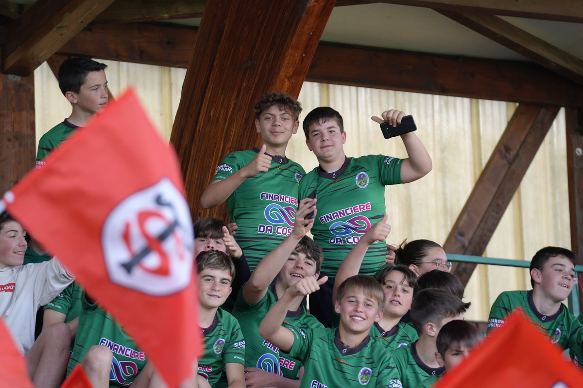 StadeToulousain's tweet photo. 📍𝚂𝚊𝚒𝚗𝚝-𝙶𝚒𝚛𝚘𝚗𝚜 

Le public ariégeois est déjà prêt à accueillir les Stadistes ! 

#COST #FamilleST https://t.co/7ihN7WUdhZ