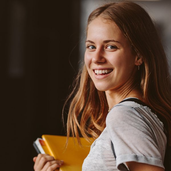 We are excited to be able to open up our #languages and #physics #teachertraining places to citizens from the Republic of Ireland. Find out how to access a £10,000 #IRP sheffieldscitt.org.uk/news/irp
<a href="/getintoteaching/">Teaching</a> <a href="/_stcatherines/">St Catherine’s</a>  #Ireland