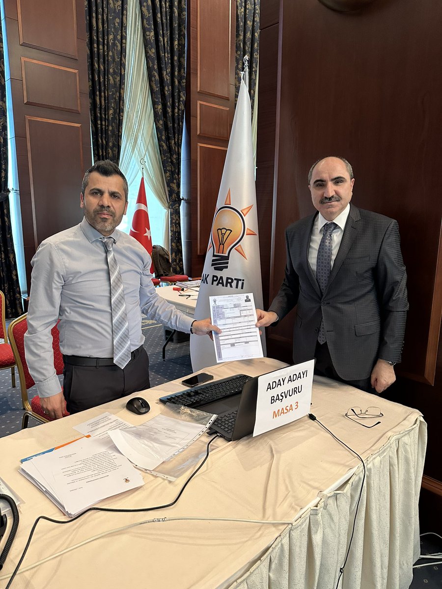 Haydi Bismillah,

Cumhurbaşkanımız Sn. Recep Tayyip ERDOĞAN’ın liderliğinde, Van’ımıza ve ülkemize hizmet yolunda 28. Dönem Van Milletvekilliği aday adaylığı müracaatımı gerçekleştirdim. 
Halka hizmet merkezli bu kutlu yolculuğumuza Yüce Rabbimden hayır getirmesini niyaz ediyorum