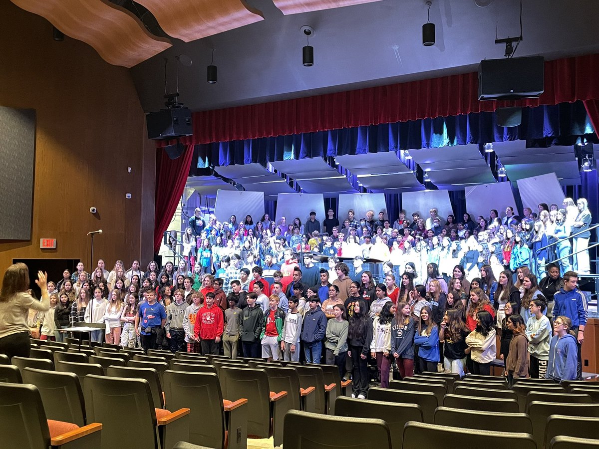 WCSD_Arts's tweet photo. Dress rehearsal is under way at Wast for tonight’s Transit/East Choral Concert! Join us for the full performance at 7:00PM at East HS 🎶 https://t.co/63dO6QzWsm