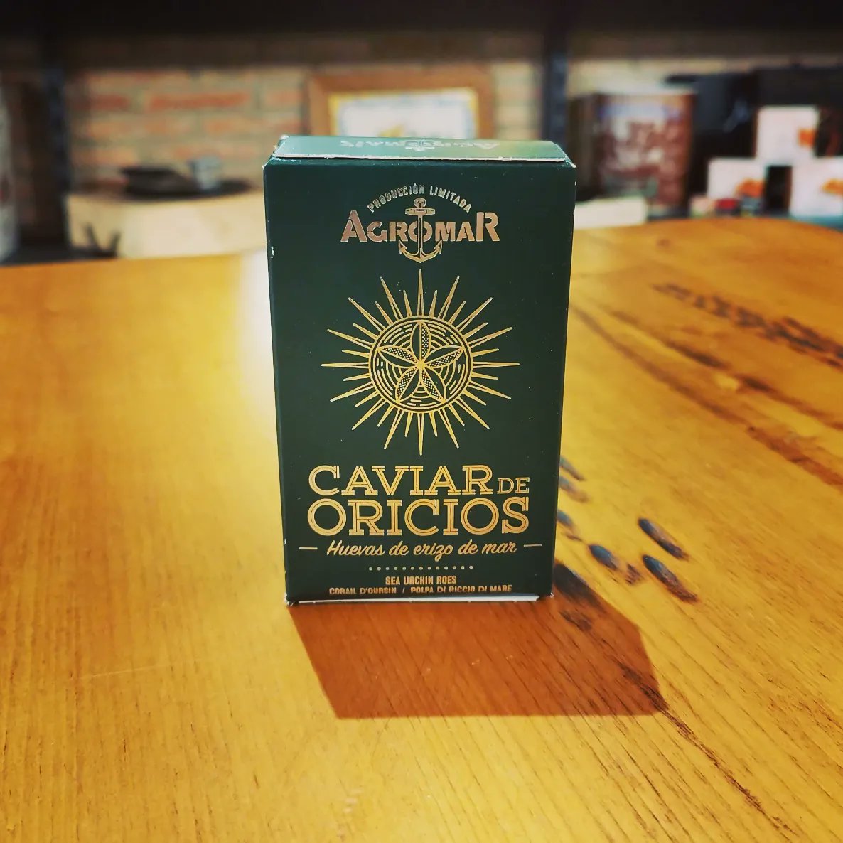 PickingMarket's tweet photo. ¡La joya de la corona de Conservas @agromar_! 👑🔝 

El #Caviar de #Oricios es artesanía, delicadeza, tradición, sabor y muchas cosas más, en pocas palabras, es un tesoro gastronómico de Producción Limitada...👌👏

#PickingMarket #Hostelería #Gourmet #Gastronomía #Sevilla #Erizos https://t.co/DwMfASPEwC
