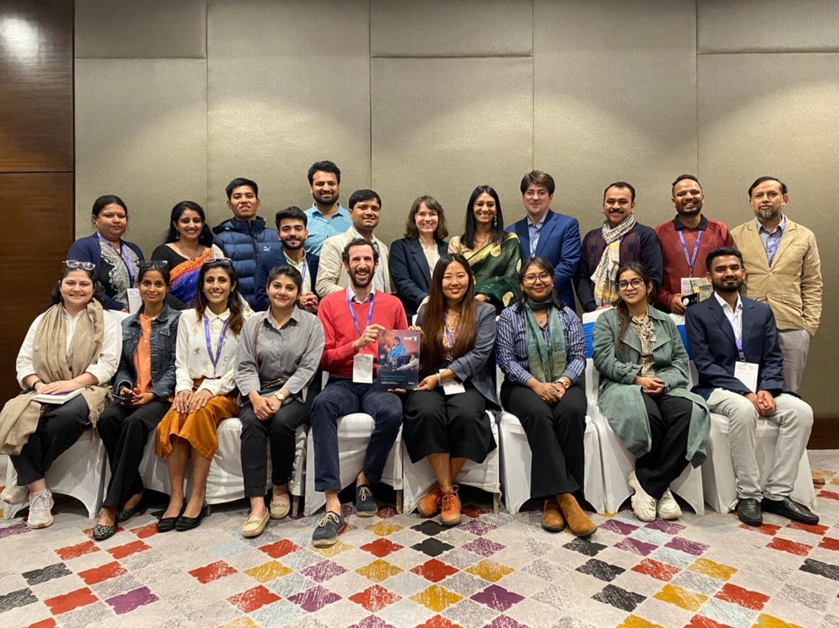 CharlesAutheman's tweet photo. 🇧🇩🇮🇳🇳🇵🇵🇰🇱🇰
Journalists from South Asia participated these past 4-days in an intensive workshop on reporting #BHR in Kathmandu, Nepal.
This activity was organized by @BizHRAsia_UNDP during the 4th regional forum on BHR #UNSAF 🧵
📸 UNDP https://t.co/JRGMCZqrDc