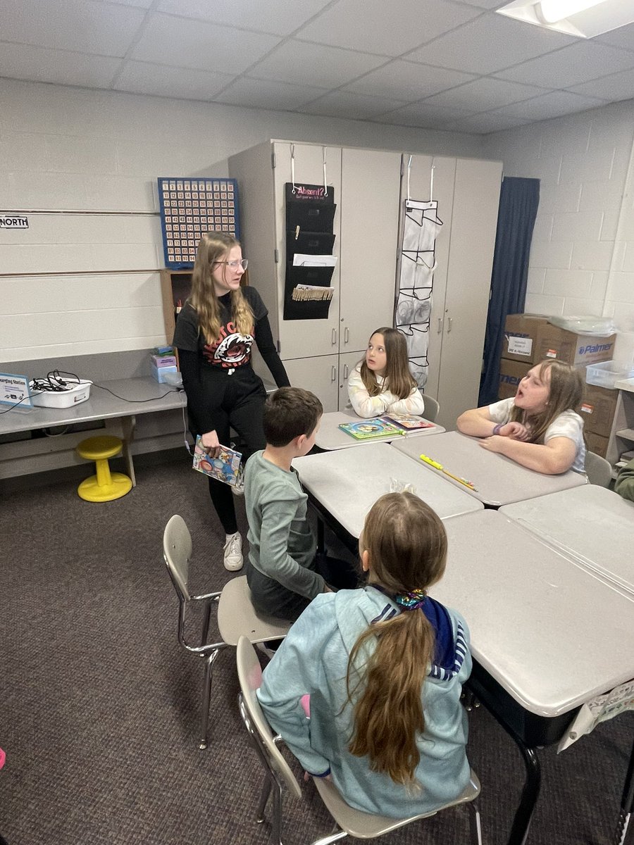 Julie Hoehing tweet media