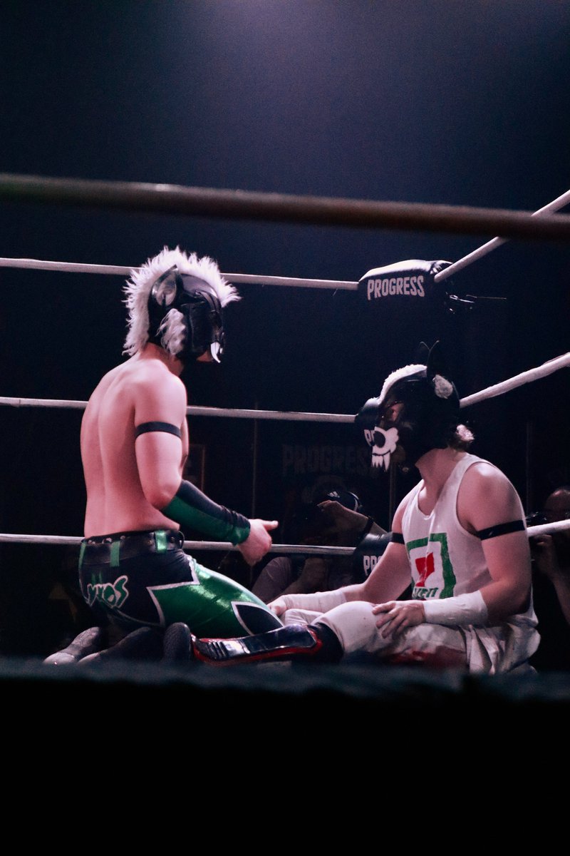 MCN_371's tweet photo. "I'll take my mask off, brother"
@ThisIs_Progress Gene Munny’s Daft Lad Emporium @ The Dome, London
7 March
#GMDLE #CCK #LykosGym
@KidLykos @KidLykosII https://t.co/C2zG98lt5N