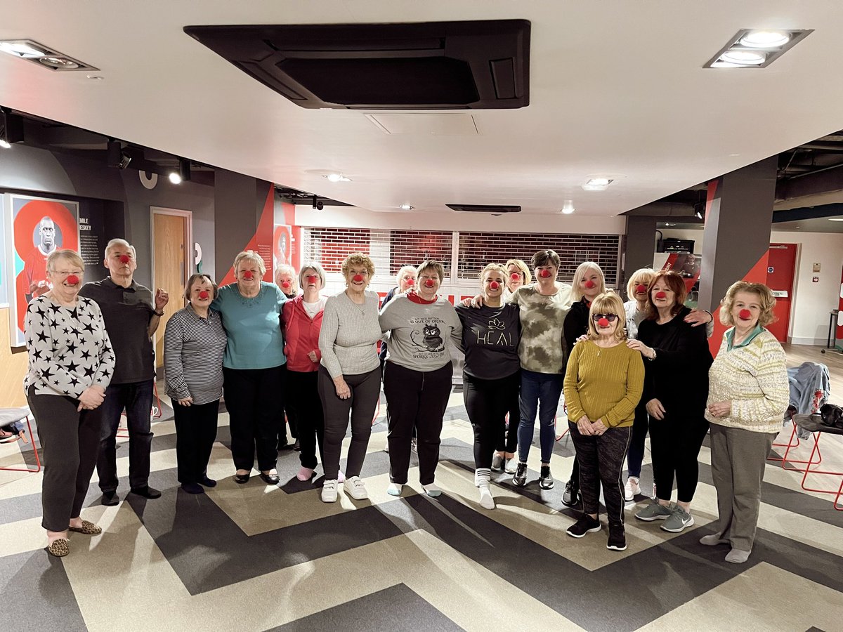 Red_Neighbours's tweet photo. We love doing yoga together. We love spending time together. We love smiling and laughing together, but most of all we love who we are to each other ♥️ #Anfield #ChairbasedYoga #RedNeighbours @MrsEmmaDalton https://t.co/AdLz9Byzxn