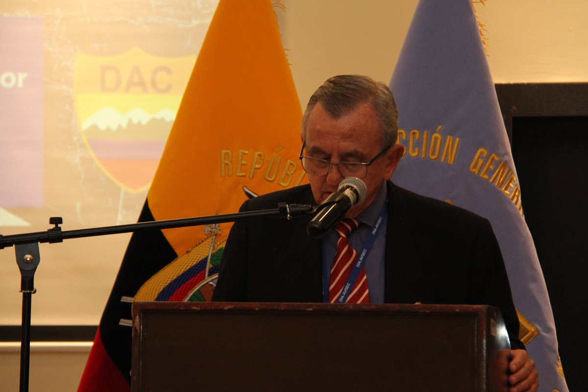 DGAC_Ecuador's tweet photo. Cnrl. #MarceloSerrano, Director de Seguridad de la Aviación durante el evento por el Día de Seguridad de la Aviación señala que "celebrar este día implica continuar aplicando la normativa vigente en beneficio de la seguridad de la aviación civil". #AvsecEcuador https://t.co/wEsFgpCjQz
