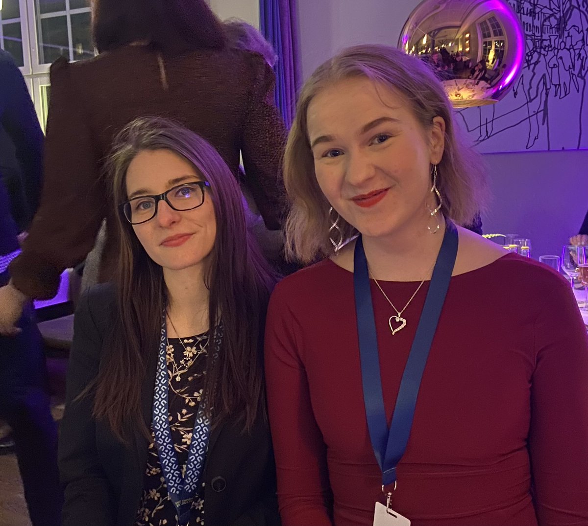 EmiliaUljas's tweet photo. Voi vitsi, olipa ihana EU-nuorisokonferenssi! Oli hauskaa kuulla, kuinka paljon Suomea arvostetaan eurooppalaisella kentällä. 

EU-asiat tulee koko ajan lähemmäksi sydäntä 🇪🇺💛 https://t.co/jcml2RKuzT