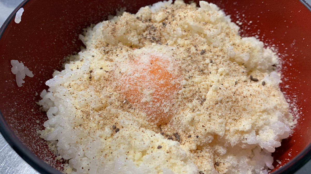 TKGP555's tweet photo. パワー系マキシマム卵かけご飯。

入学式とか入社式とか気合い入れて行きたい時にガッツリ食べよう！
ニンニクの香りなんて気にすんな！

#たまごかけご飯  #TKG #マキシマム
#ズボラ飯　#一人暮らし https://t.co/1wgcfp8RGd