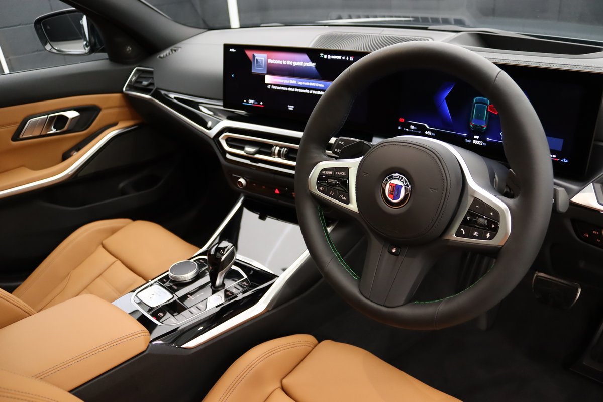 Take a look at this fantastic ALPINA D3 S Touring, available for immediate delivery at Sytner Cardiff. Finished in Alpina Green, this is an ALPINA to experience.

DM us for more information.