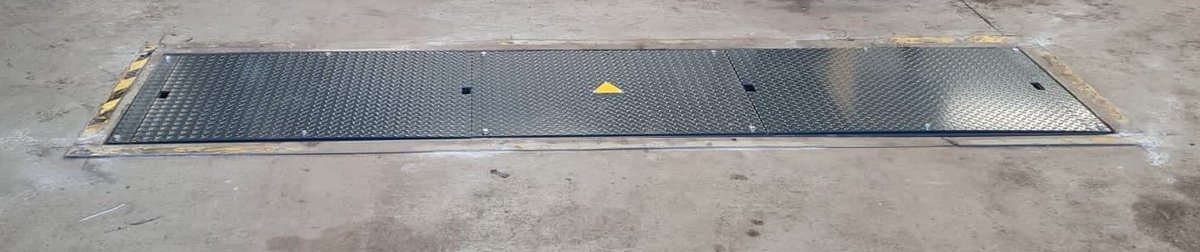 Garafitservices's tweet image. With the help of @HickleysLtd  our engineers fitted a Brand New V-Teq Brake Tester in Weston-Super-Mare!
Another Happy Customer!
Installed by our GEA certificated engineers!
#engineers #installs #installation #happycustomers #vtech #braketester #motbay #MOT #brandnew #gea