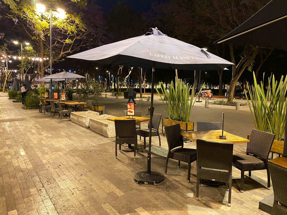 PeterMeiszner's tweet image. The streets around Alameda Central in Mexico City show what a car-light or car-free Gastown could be like. It’s quiet because it’s a Tuesday night after a holiday, but there are lots of restaurants with great outdoor patios, beautiful street treatment, landscaping and lighting.