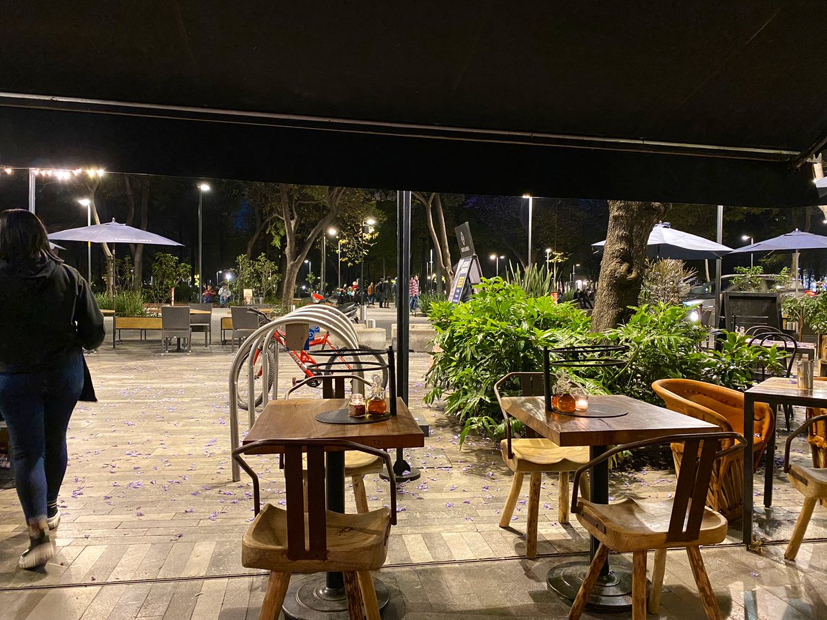 PeterMeiszner's tweet image. The streets around Alameda Central in Mexico City show what a car-light or car-free Gastown could be like. It’s quiet because it’s a Tuesday night after a holiday, but there are lots of restaurants with great outdoor patios, beautiful street treatment, landscaping and lighting.