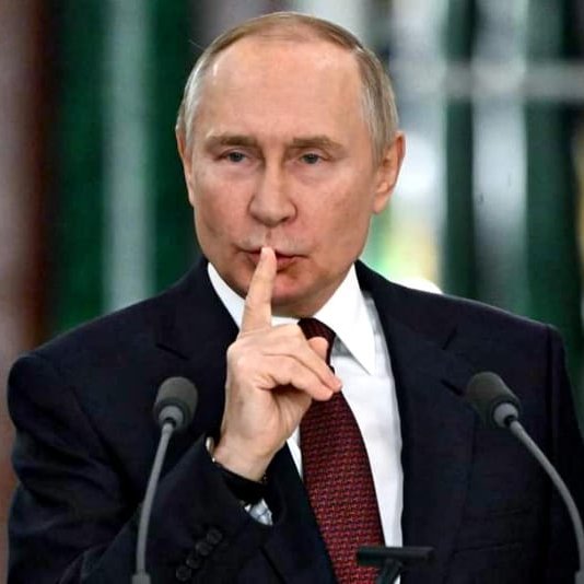 ElNecio_Cuba's tweet photo. 🇺🇸🆚🇷🇺 Acuerdan en la OTAN entregar 2 mil millones de dólares en armas a Ucrania, el mismo día que Rusia perdona 20 mil millones de dólares en deuda a los países africanos... NUNCA lo olvides.

🇺🇸🆚🇷🇺 Estos países son los que acordaron comprar conjuntamente municiones para Ucrania: 

🔸 Alemania

 🔸 Austria

 🔸 Bélgica

 🔸 Grecia

 🔸 Chipre

 🔸 Luxemburgo

 🔸 Malta

 🔸 Países Bajos

 🔸 Portugal

 🔸 Rumanía

 🔸 Eslovaquia

 🔸 Finlandia

 🔸 Francia

 🔸 Croacia

 🔸 República Checa

 🔸 Suecia

 🔸 Noruega

 🔸 Estonia.

📎 Silvana Sale, en Facebook