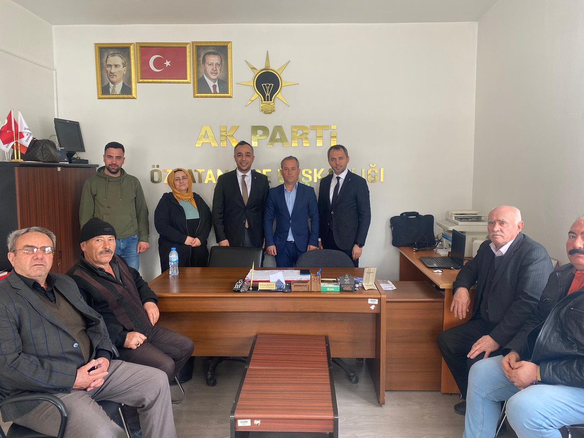 mtevfikkurtuncu's tweet photo. Özvatan ilçemizin değerli teşkilatına Erkan başkanımız nezdinde teşekkür ederiz. @akozvatan_kadin @Erkan387 https://t.co/fMjmDXpcXk
