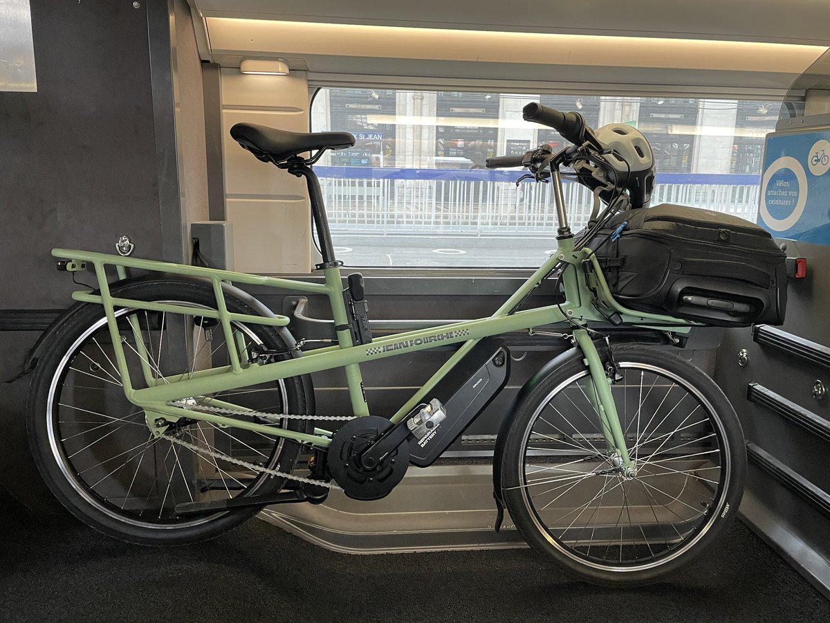 Quand il reste de la place pour les 5 vélos d’un TGV, c’est magique et on apprécie avec <a href="/SNCFVoyageurs/">SNCF Voyageurs</a>