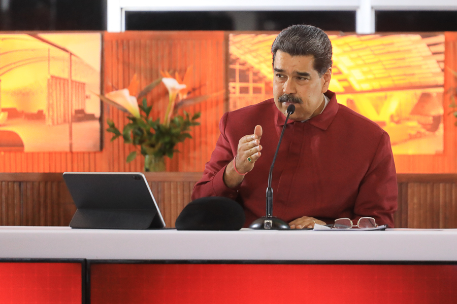 📢¡𝐀𝐬í 𝐥𝐨 𝐃𝐢𝐣𝐨!  🇻🇪
Pdte. <a href="/NicolasMaduro/">Nicolás Maduro</a>: Llamo a nuestro pueblo a ponerse en ofensiva contra los corruptos, los bandidos, los delincuentes, los criminales ¡Es tiempo de unión!
#CeroToleranciaALaCorrupción