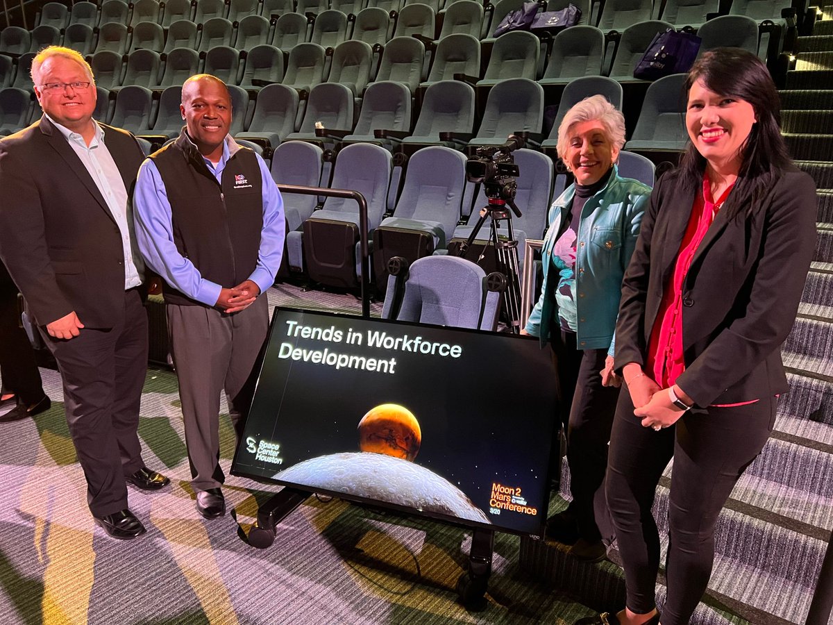 ChrisMooreSport's tweet photo. STEM education is vital for tomorrow's workforce. With rapid technological advancements, we need to prepare students for emerging jobs. On Monday, I discussed the evolving needs of tomorrow’s workforce at @spacecenterhou #STEMlearning #tomorrowsworkforce #FIRSTinspires https://t.co/KlXl4EJkCM