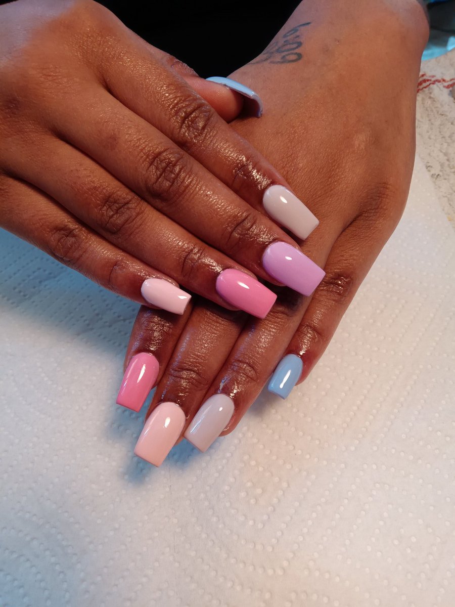 #prettypolish #detroitnails #booknow #followlikeshare #nailsoftwitter #candiebabies