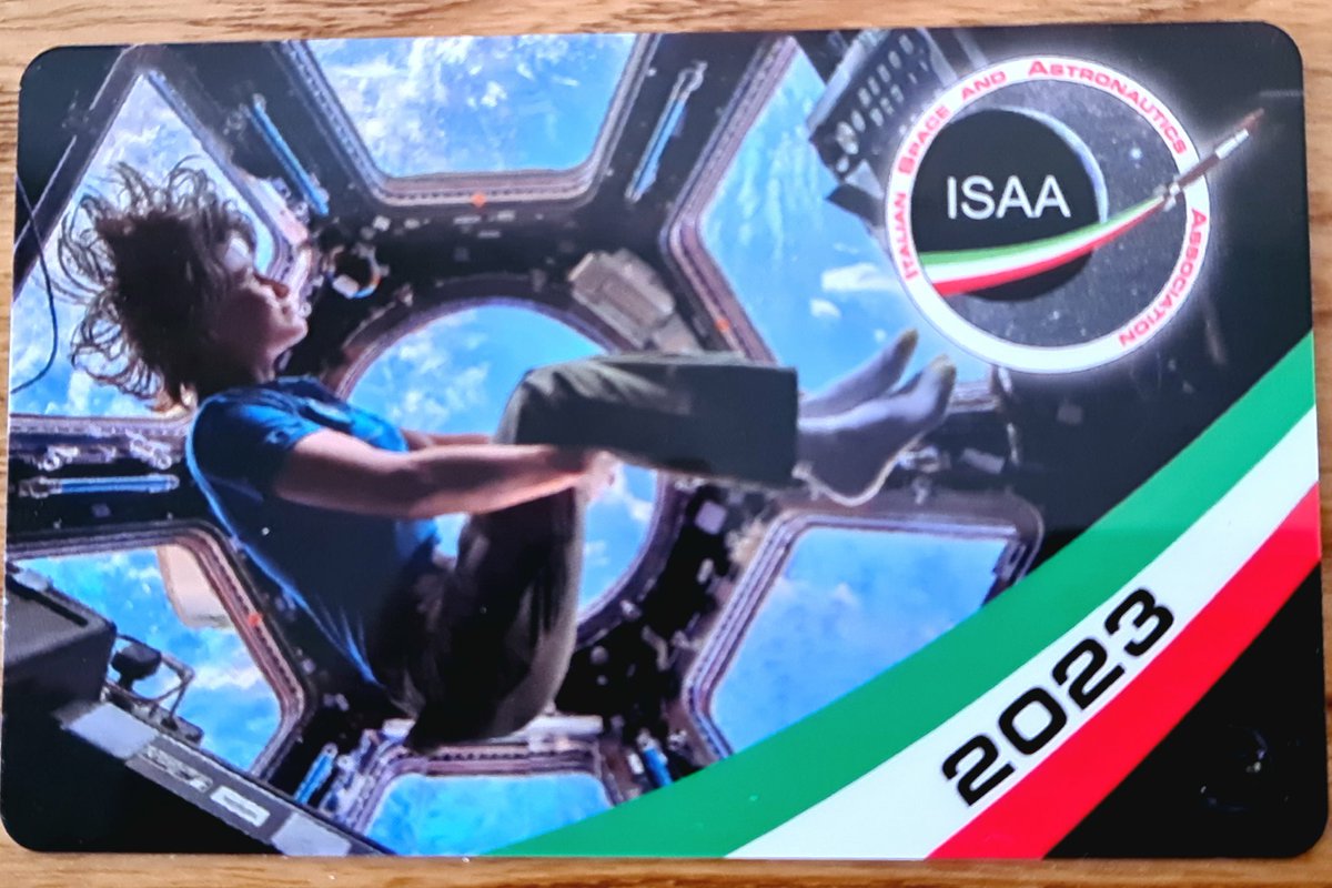 VittorioDA's tweet photo. È arrivata! Grazie mille! @AstronautiCAST @AstronautiNEWS https://t.co/jQe2p1L9eb