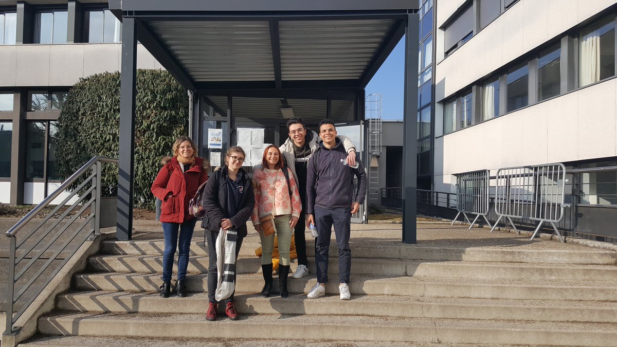 [#CordéesDeLaRéussite] En mars les étudiant·es et enseignant·es de Centrale Lyon sont allés à la rencontre de lycéen·es à St-Étienne, Givors, Oullins, Puy-en-Velay, Tarare et Ambert. 220 élèves ont pu échanger sur les parcours et métiers de l'ingénierie #CapINGÉ @ENISaintEtienne