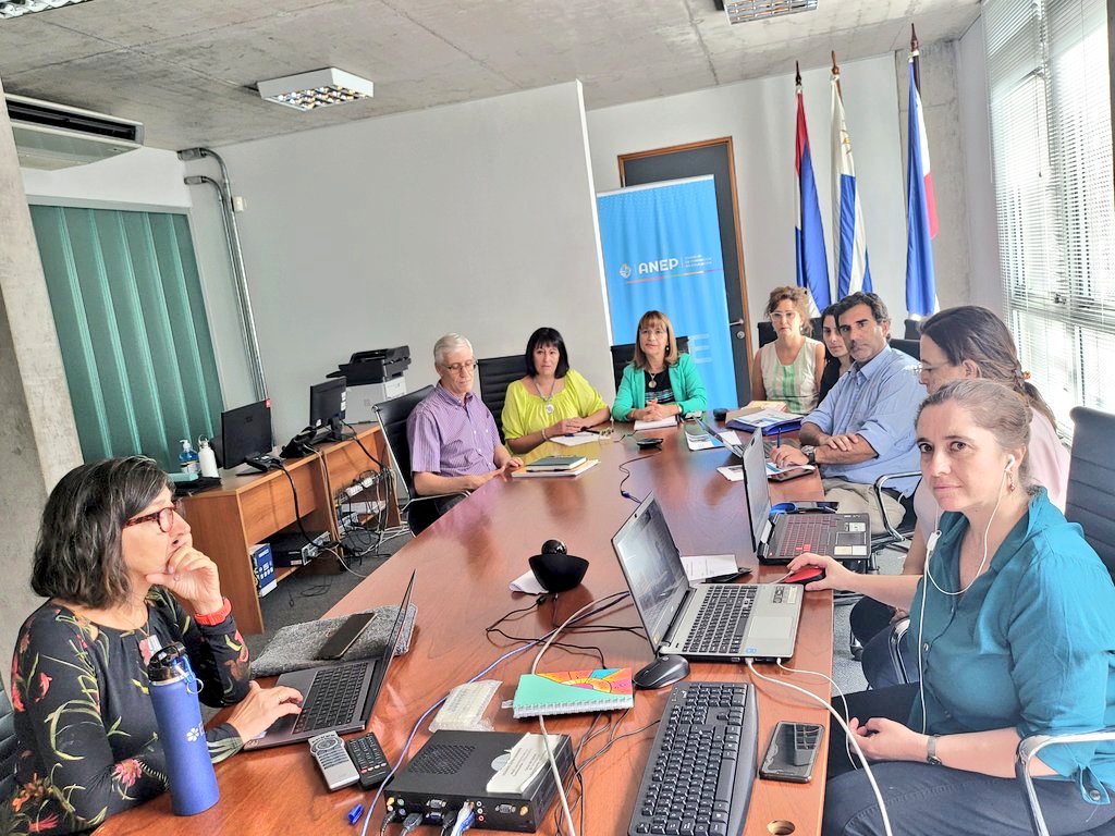 AHORA | Presentación del Plan de <a href="/TrayectoriasCFE/">Trayectorias educativas CFE</a> en el marco del curso propedéutico, para la generación 2023. #CulturaCFE <a href="/ANEP_Uruguay/">ANEP</a>