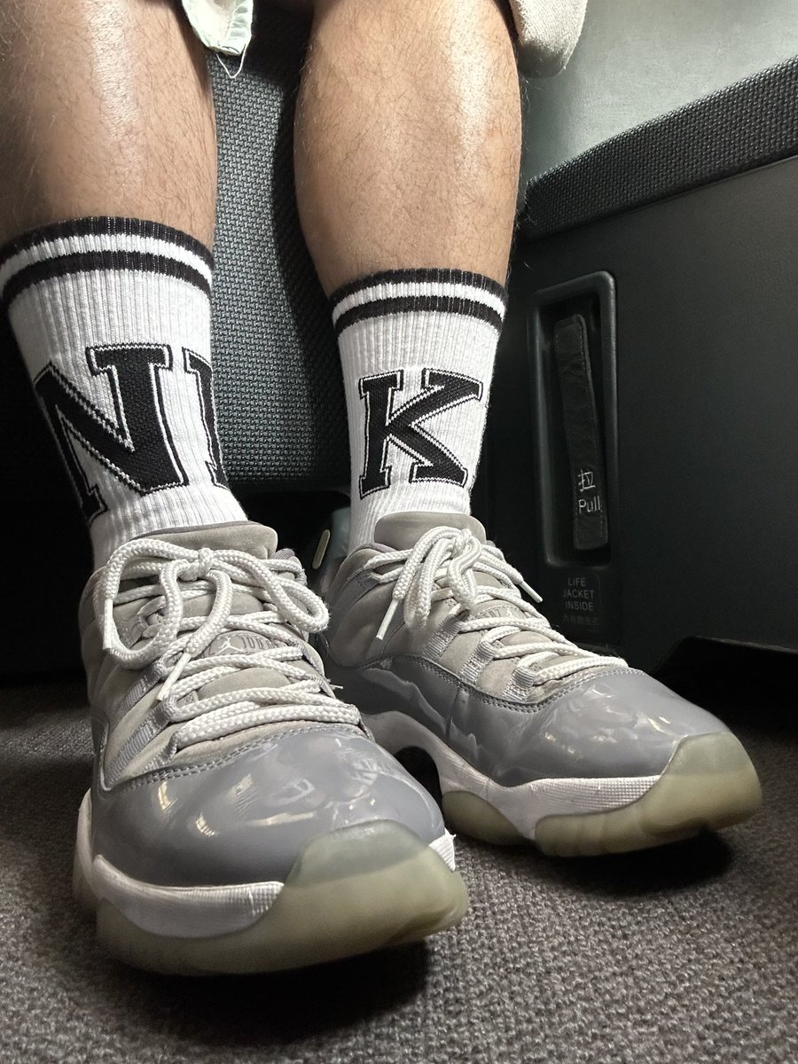 sneaker1069's tweet photo. Hmm.... Where is my next destination? https://t.co/T6IDwH9qw5