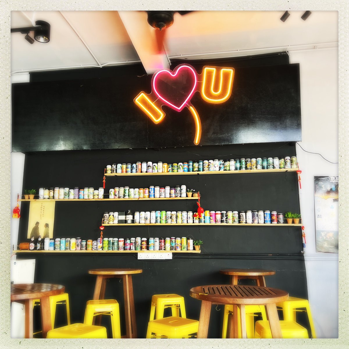 Purespite's tweet image. Another trip and another attempt to replicate @CobbettsRealAle great beers somewhere else. Momokaka did the job,if a bit warmer (a great surprise to find @VerdantBrew so far from home - and no princess cups)