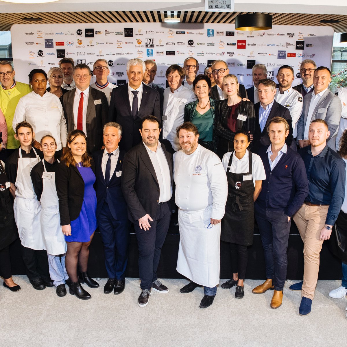 Tables & Auberges tweet media