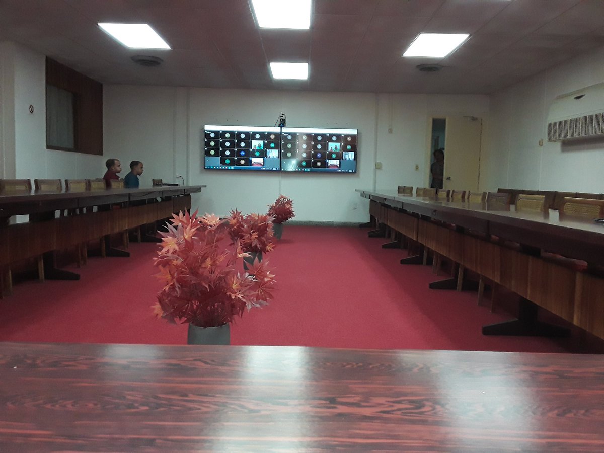 BenitoReyGonza1's tweet photo. En desarrollo videoconferencia del #INASS_CUBA con todas las filiales provinciales en el @MTSS_CUBA aclarando dudas y capacitando a especialistas y directores.
@Grabiel920328 @VMarlenGarcia @OrtegaPenalver @DinorahVento @MartaEFeito @PresidenciaCuba https://t.co/YKapdM5faO
