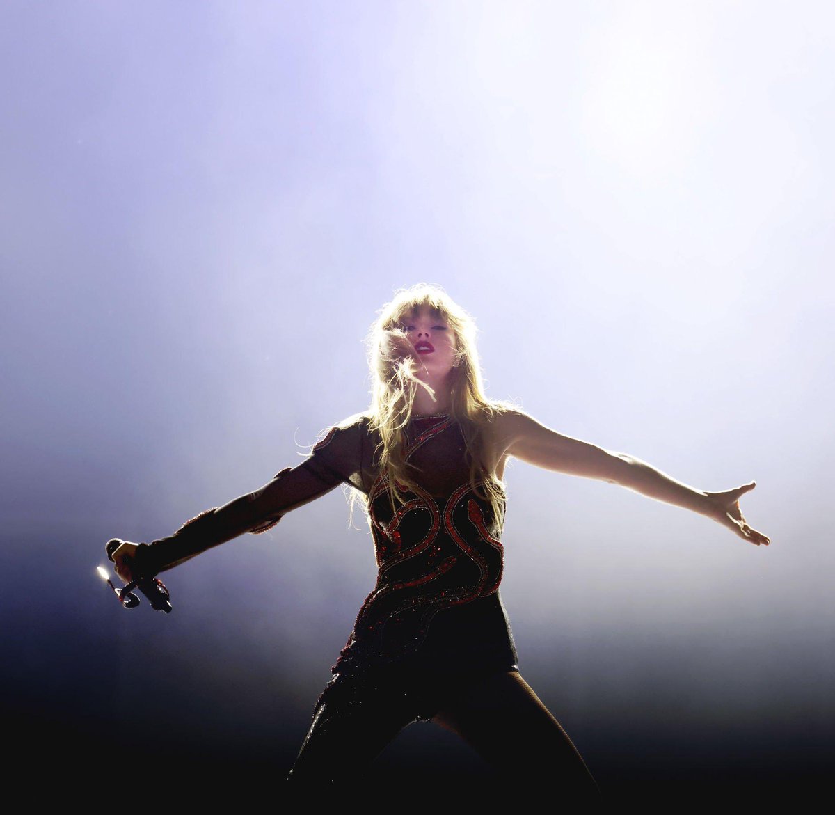 tswifterastour's tweet photo. DON’T BLAME ME FOR WHAT. YOU. MADE. ME. DO #TSTheErasTour https://t.co/3izB6UOzKc