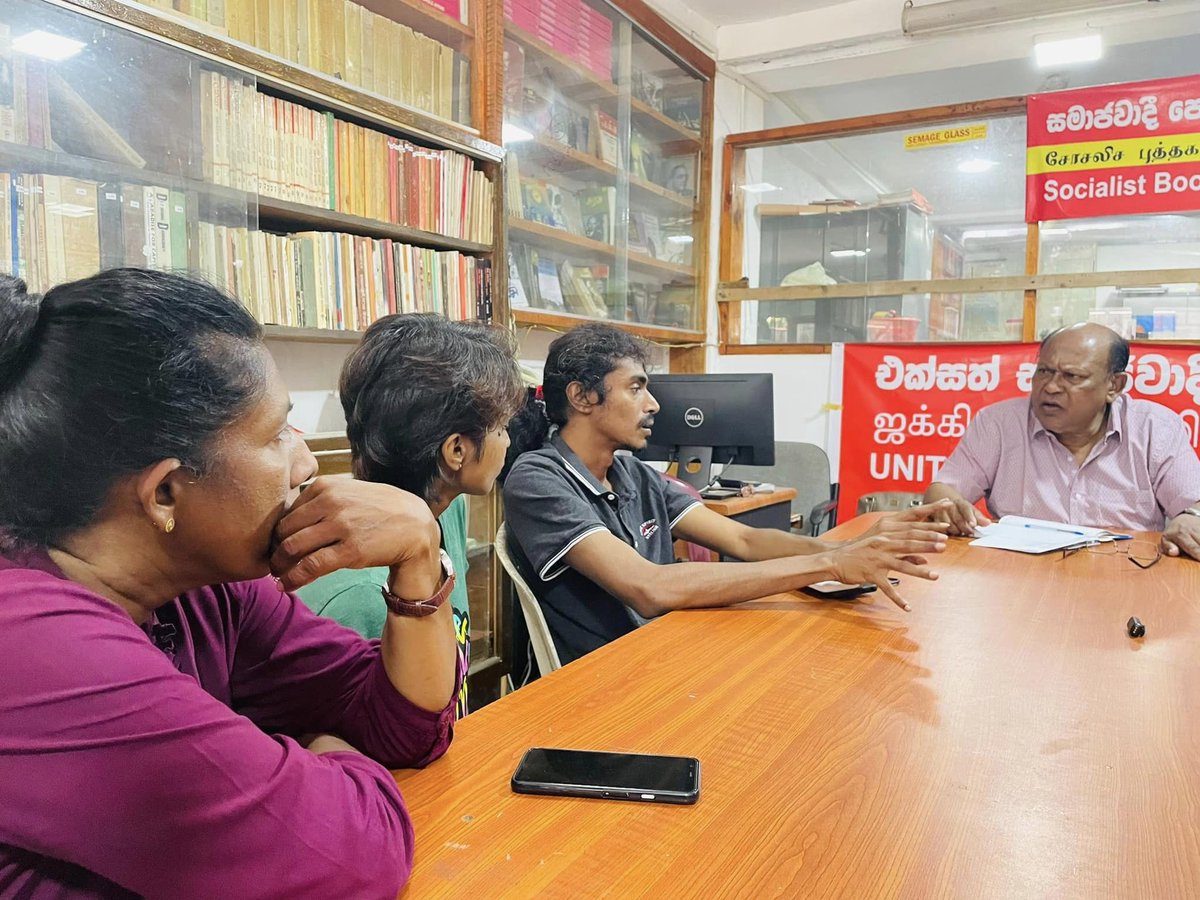 USPSriLanka's tweet photo. In the discussion we had with the @IUSFSL today; we discussed how we can form a common front with political parties, trade unions, civil society &amp; the masses to face #StateOppression &amp; the IUSF's meeting with JUSU &amp; their approach to the national question.

#lka #SriLanka #Jaffna https://t.co/zYfk0GxWrT