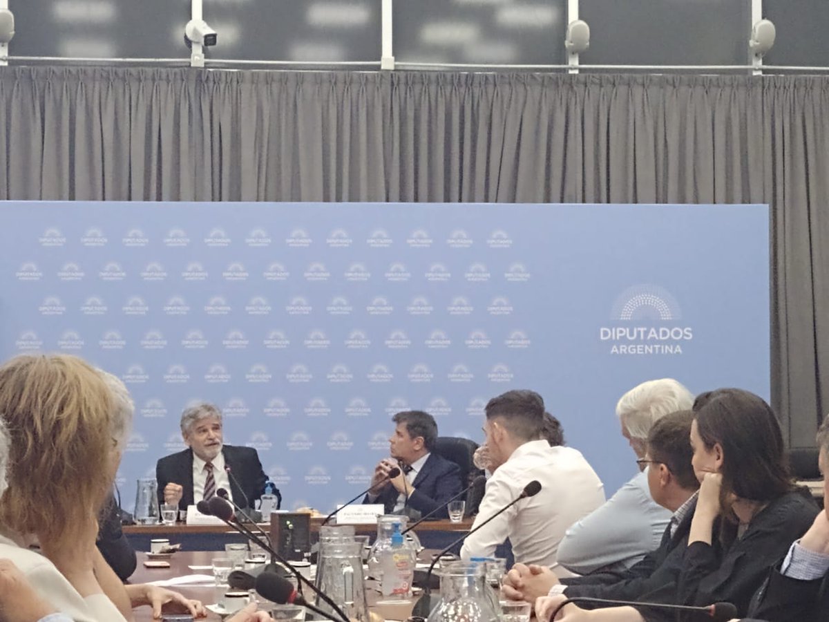 aserquis's tweet photo. Durante mi intervención como representante de la @CNEA_Arg resalté este Plan como una oportunidad para dar previsibilidad a los lineamientos estratégicos de las instituciones de CyT y continuidad a proyectos como el #CAREM, el #RA10 y el Centro Argentino de Protonterapia #CeArP. https://t.co/8bZn0hSOIx
