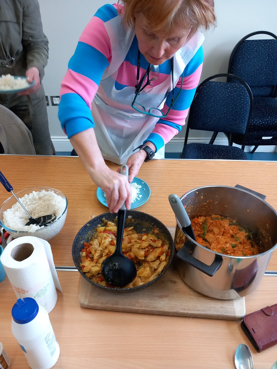 This morning we had our second community Cook It! Taster Session with Open Ormeau, making a chicken & a vegetarian curry! Spaces still left in our last session next Wednesday: eventbrite.com/e/cook-it-tast…