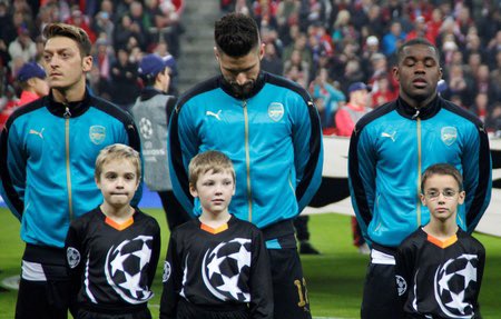 TD Más on Twitter: "Los buenos tiempos de Mesut Ozil y Joel Campbell en