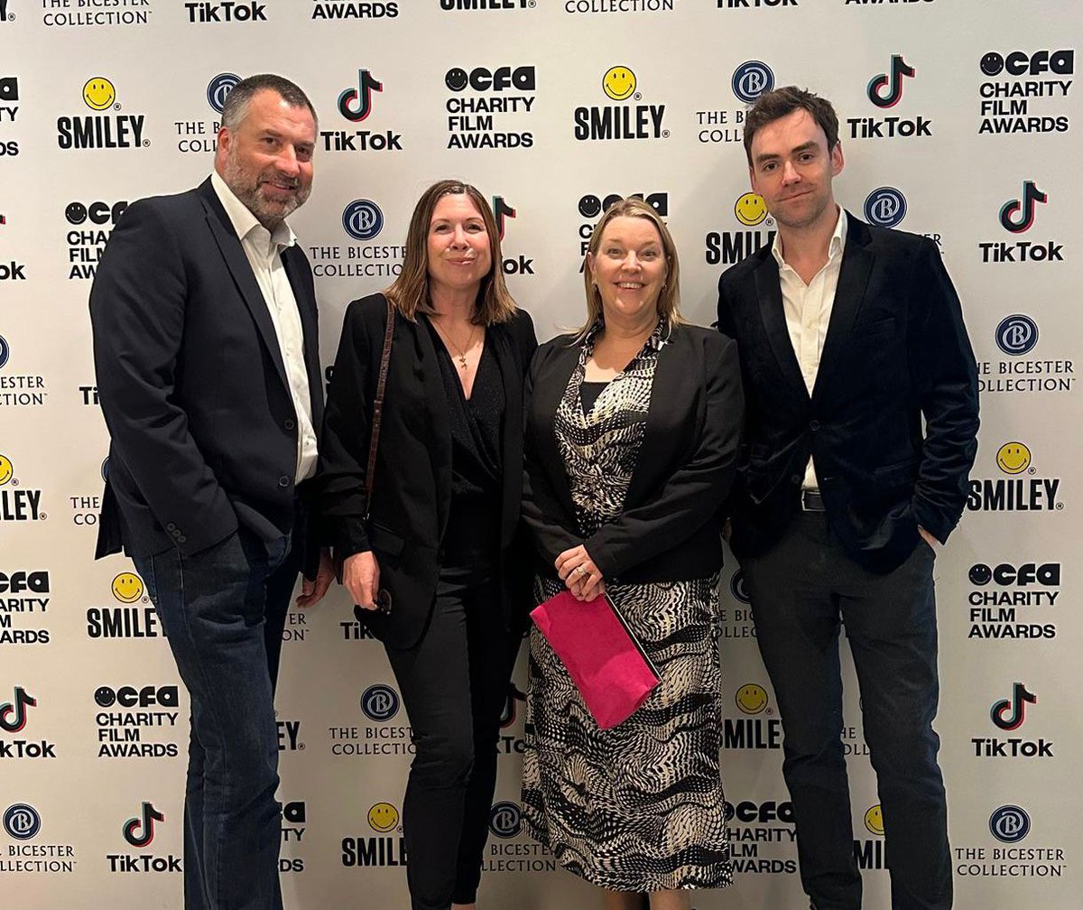 helpfilm101's tweet photo. Still buzzing from the @SmileyCFA last night!

We managed to catch up with one of our charity partners @BanktheFoodUK who were finalists.  It was wonderful to feel a part of something magical. 
#CharityFilms
#cfa23 https://t.co/ZgAET42dIr