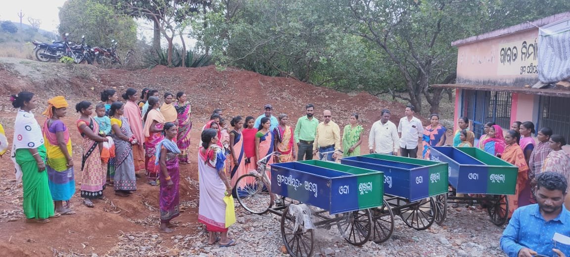 ZP_Koraput's tweet image. Distribution of Tri-Cycles by BDONandapur block to the WSHGs for doortodoor plastic &amp;amp;NonBiodegradable wastecollection in different villages ofAtanda GP for ensuring ZerowasteVillages.
#wealthfromwaste
#refusereducereuse&amp;amp;recycle
@dmkoraput @PRDeptOdisha
@sbmodisha  @swachhbharat