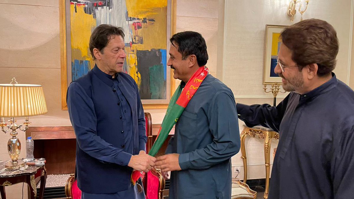 PTIofficial's tweet photo. جنوبی پنجاب سے بڑی سیاسی شخصیت و سابق رکن قومی اسمبلی جمشید دستی کا پاکستان تحریک انصاف میں شمولیت کا اعلان 

چیئرمین تحریک انصاف عمران خان سے زمان پارک میں خصوصی ملاقات https://t.co/i5nnh9q7Hq