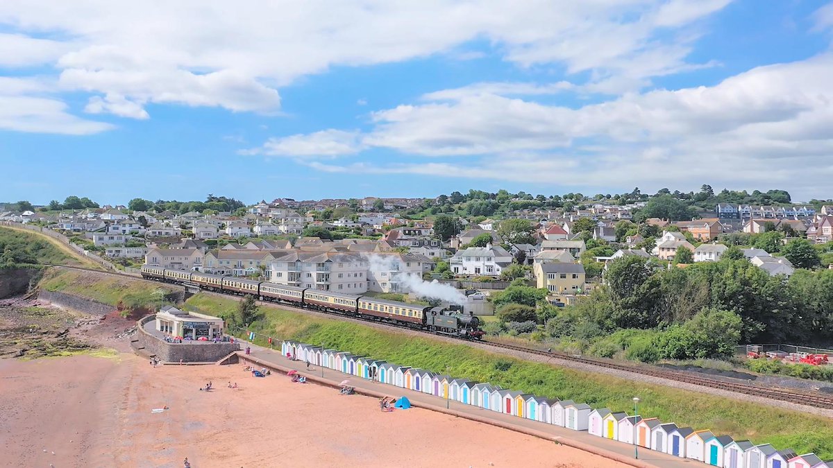 <a href="/DartmouthRR/">Dartmouth Steam Railway & Riverboat Co.</a> #Train🚂 travels 7 miles along the spectacular South #Devon coast down into the Dart valley &amp; on to the beautiful village of #Kingswear 

>dartmouthrailriver.co.uk

>marinerstorquay.com (Only 3 miles from the station)

#Holiday #Travel #Family #StormHour #London