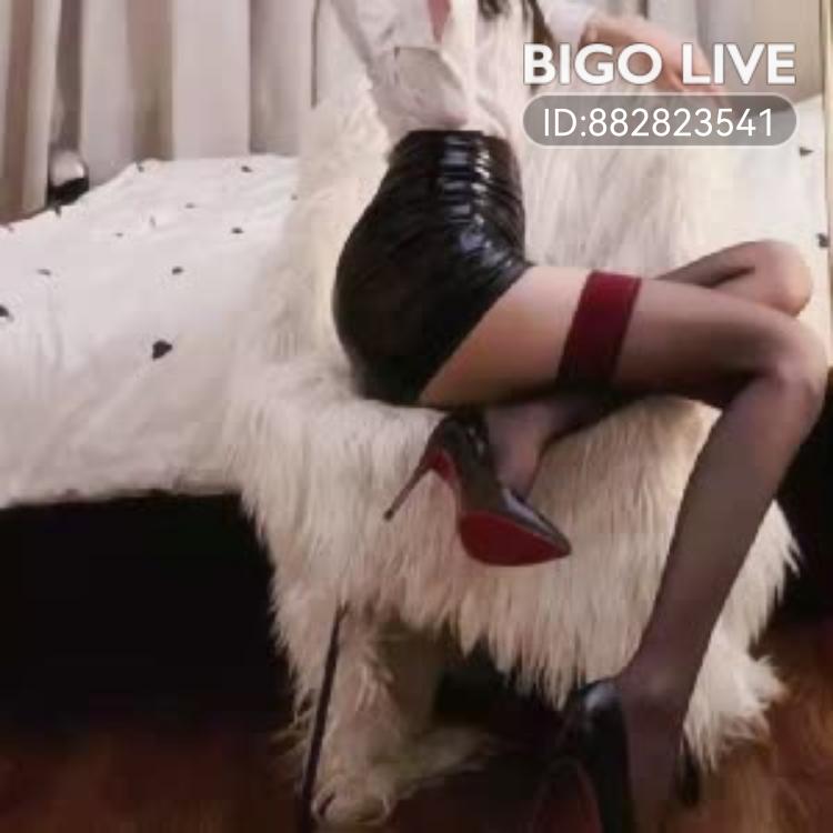 RexL83568221's tweet photo. Come and see 𝕋ӄ°゜俨然 （新人） streaming live on #BIGOLIVE and make new friends!  https://t.co/CsX324fC33 https://t.co/gABMHy9APX