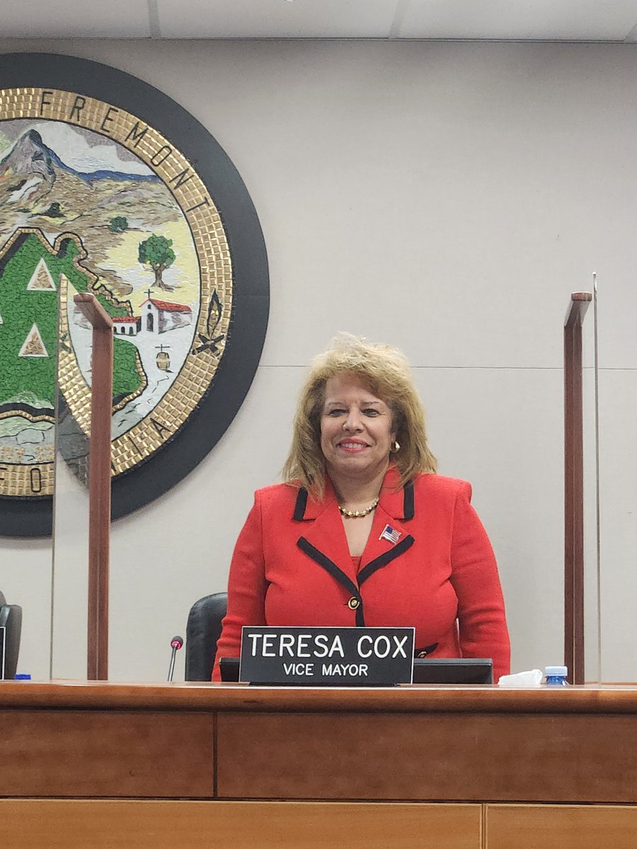 TeresaCoxUS's tweet photo. Honored to be the First African-American serving as Fremont Vice-Mayor in almost 70 years! Thank you to all! #cityoffremont #vicemayor #firstafricanamerican #familyandfriends  #womenshistorymonth https://t.co/GfO5JdIoMu