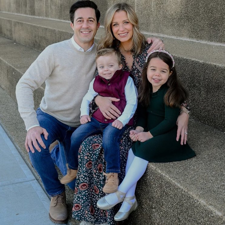 MinoShah's tweet photo. 39-year-old Jessica died of 100% FATAL #ALS leaving behind her husband & 2 children.

EXTREME suffering/deaths continue despite years of #Nurown safety data & UNPRECEDENTED results
 
Congress, help END the CRUEL @FDACBER ALS regulatory RIGIDITY.  DEMAND a #Nurown AdComm hearing so #RealWorldEvidence of efficacy can be shared publicly.  @DrCaliff_FDA 
#NurownWorks #NoAdComNoVoice 

ALS IS NOT RARE. You're MISTAKEN if you believe that HORRIFIC ALS can't happen to you or your loved ones.

@boblatta @RepMGriffith @RepBillJohnson @RepRichHudson @RepBuddyCarter @DrNealDunnFL2 @RepGregPence @RepJohnJoyce @RepHarshbarger @RepMMM @JayObernolte @cathymcmorris @RepSarbanes @RepCardenas @RepDebDingell @RepAnnieKuster @RepRobinKelly @RepBarragan @repLBR @RepAngieCraig @RepKimSchrier @RepLoriTrahan @FrankPallone @DickDurbin @SenJohnThune @DorisMatsui @RepDianaDeGette 
@BernieSanders @PattyMurray @SenBobCasey @SenatorBaldwin @ChrisMurphyCT @timkaine @SenatorHassan @SenTinaSmith @SenatorLujan @SenatorHick @SenMarkey @SenBillCassidy @SenRandPaul @SenatorCollins @SenMullin @lisamurkowski @SenatorBraun @RogerMarshallMD @SenatorRomney @SenTuberville @SenTedBuddNC